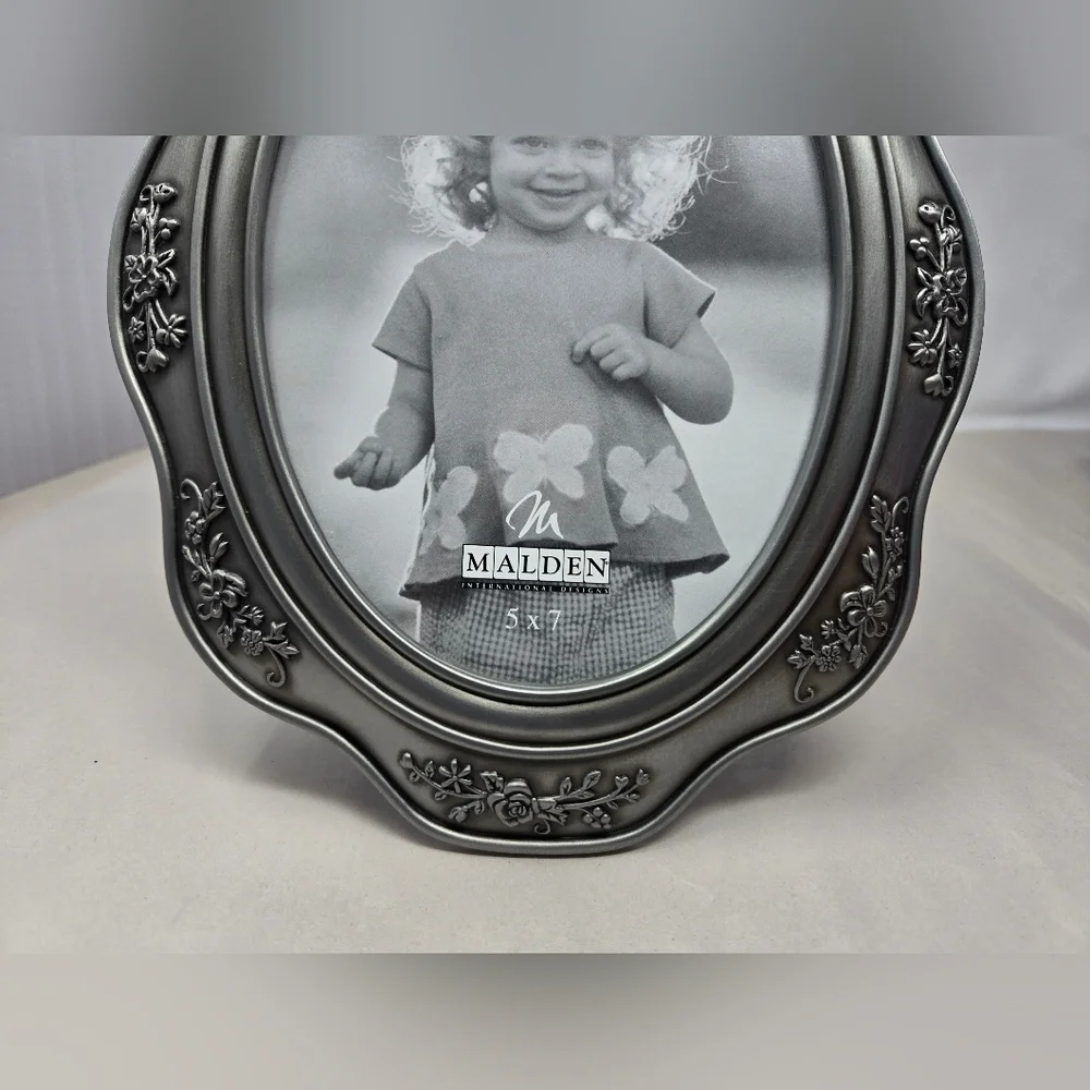 Malden Photo Frames Oval Beautiful Gray Pewter With Roses Flowers-Leaves Family